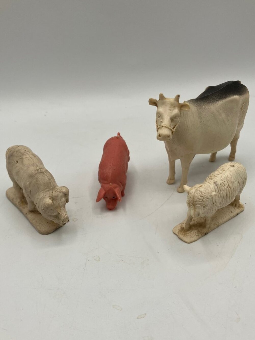Vintage Farm Animal Toys Hard Plastic Good Condition 2.5" to 1" in Height